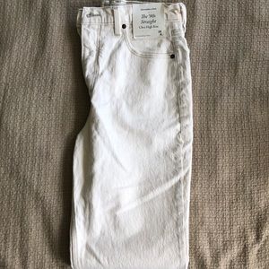 Abercrombie Ultra High Rise 90s Straight Jeans